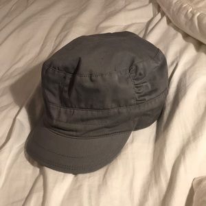 Gray hat